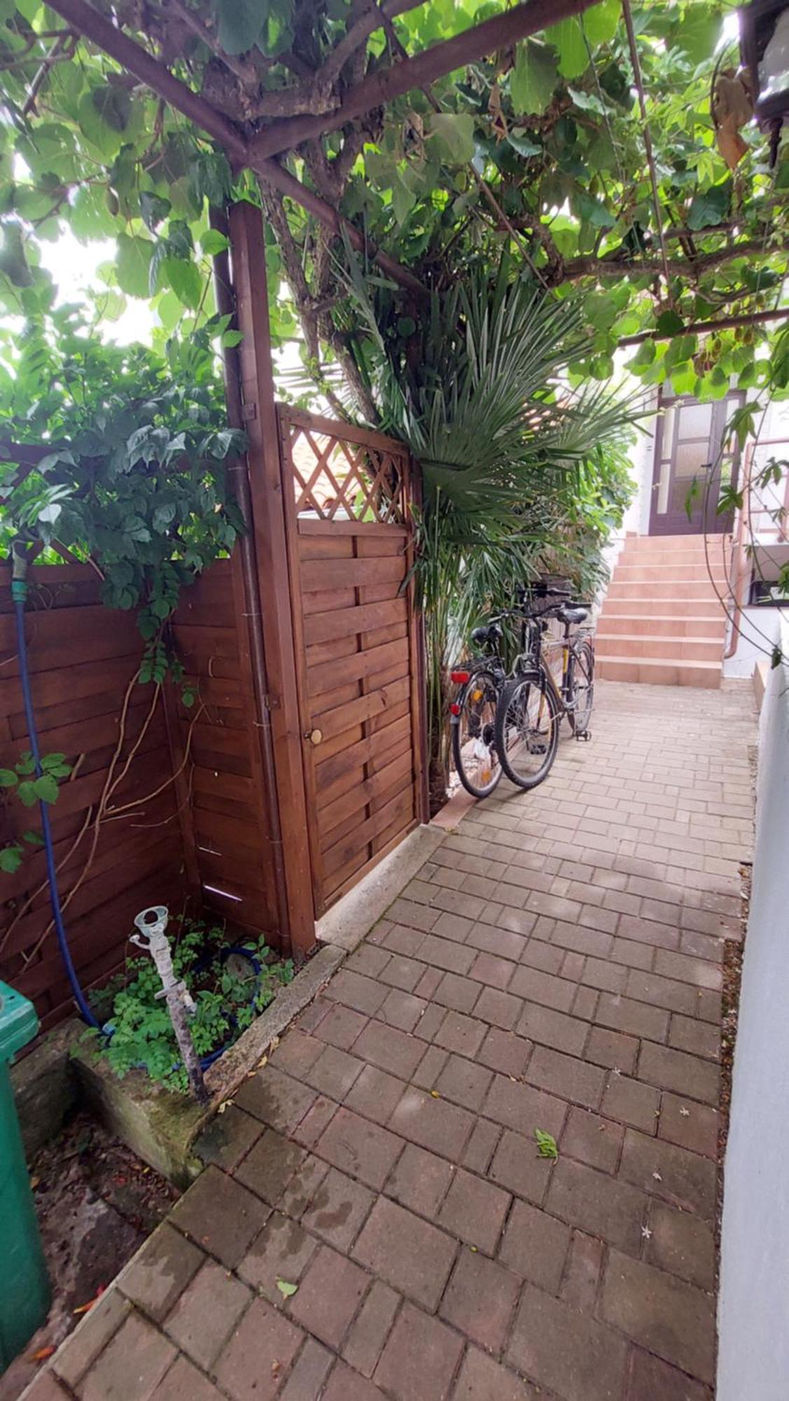 Apartment Drenovica Pula Exterior photo