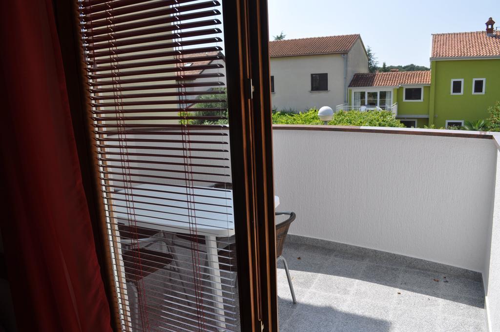 Apartment Drenovica Pula Room photo